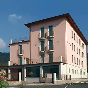 international-hotel-iseo.it-lombardy.com/
