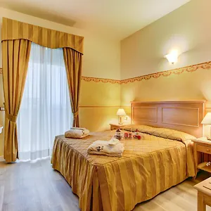 hotel-byron.emilia-romagnahotels.net/