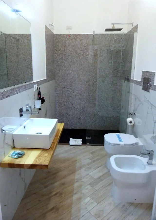 Clelia'S Boutique Rooms & Suites La Maddalena  Italy